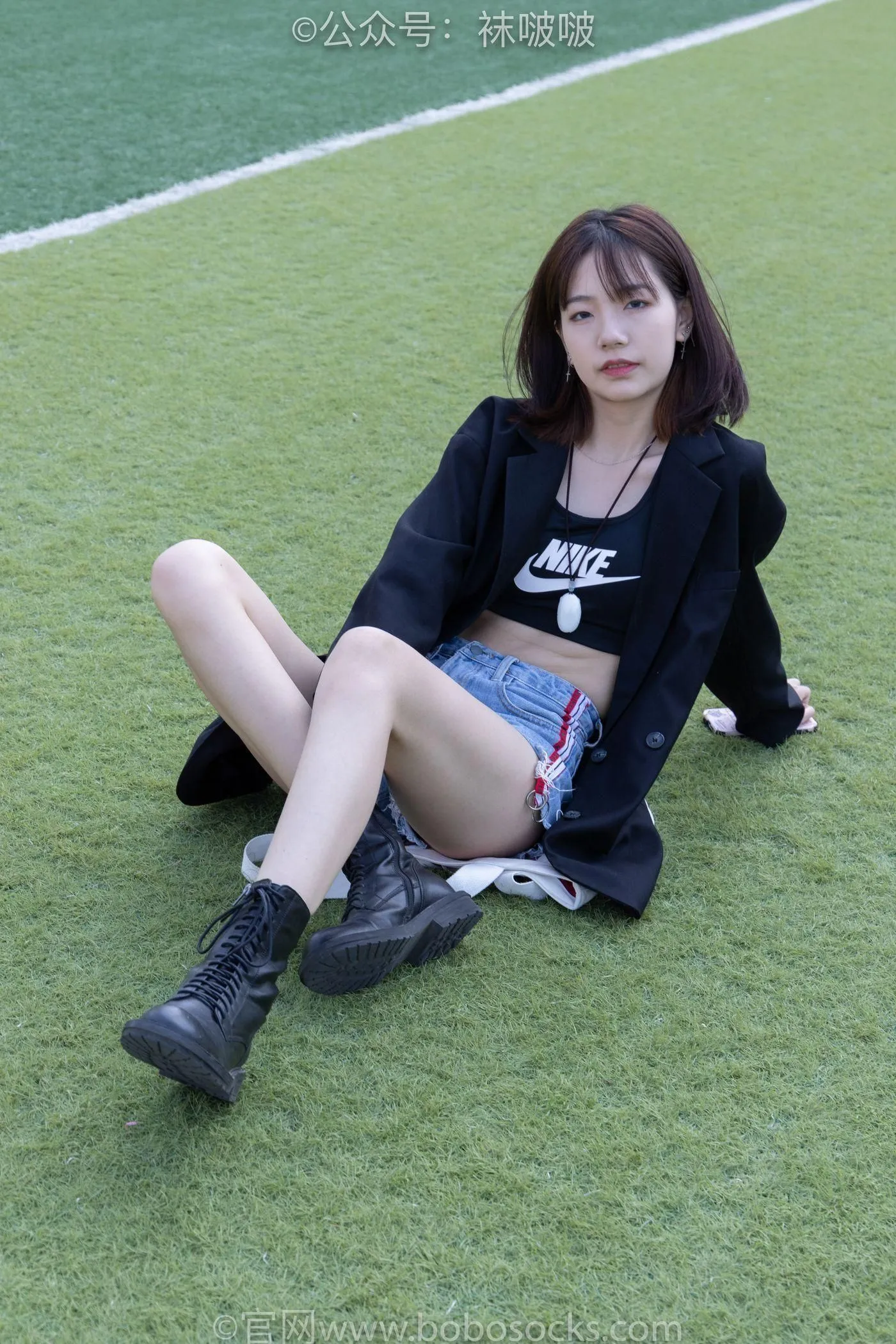 [BoBoSocks袜啵啵]NO.010 小甜豆-马丁靴、白色短棉袜、裸足 [117P]插图3
